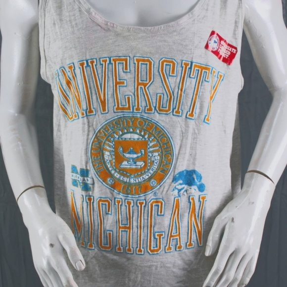 Michigan Wolverines Tank Top - Puffer Graphic with School Crest - Mens XL (NWT) - Picture 2 of 8